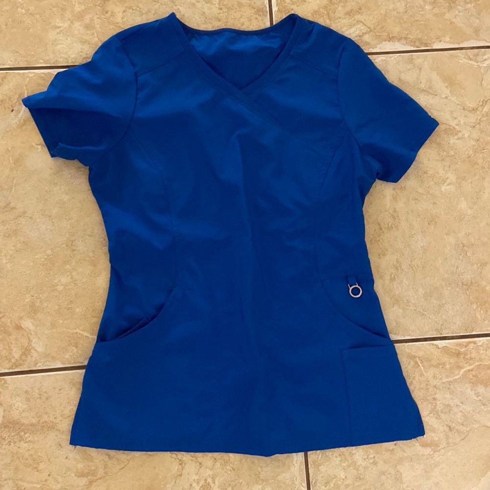 Scrub top